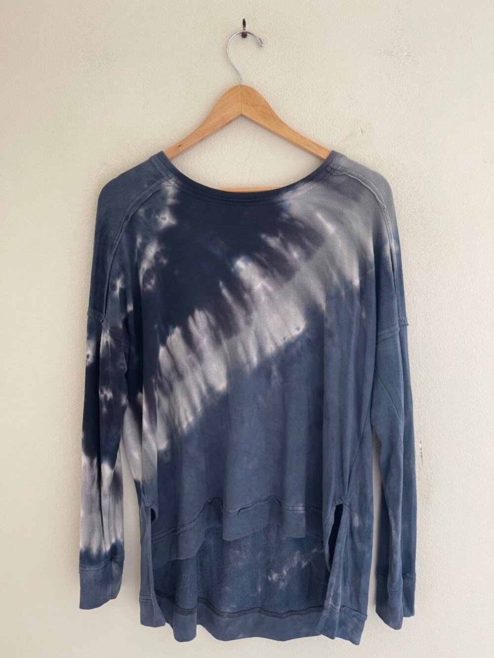 RIVER + SKY Blue & Tie Dye Look Tencel Top; Size XS; EUC; Runs Large! P2P: 24"